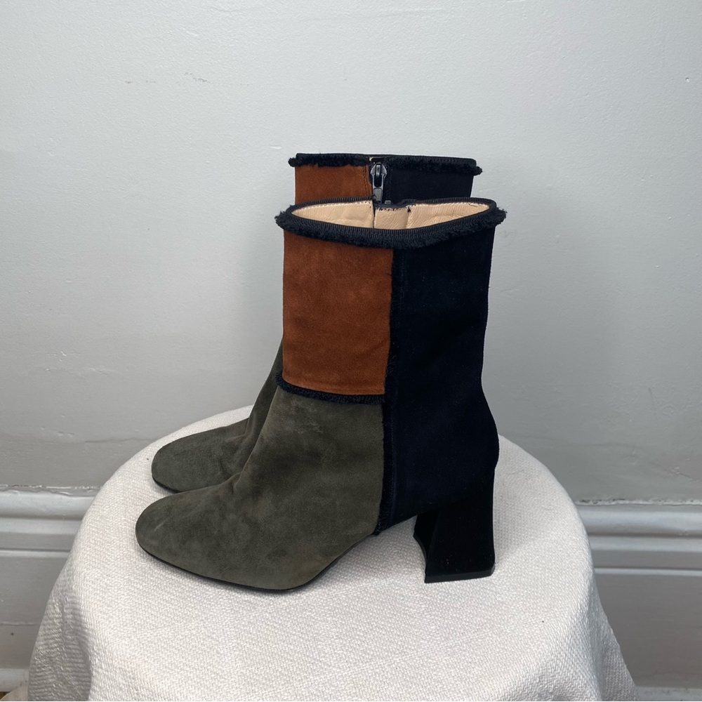 RON WHITE Made In Italy Colorblock Suede Ankle Boots